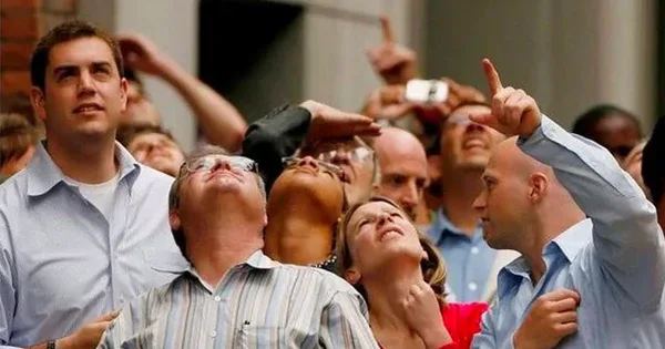 Vì sao chứng khoán bất ngờ tăng vọt 47 điểm phiên 21/10?