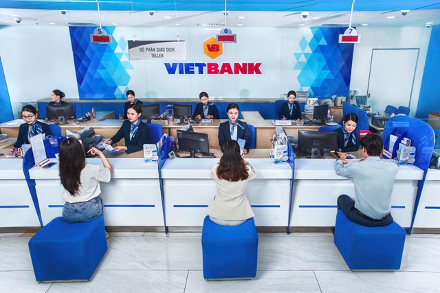 Ngân hàng tầm trung và chiến lược củng cố năng lực vốn
