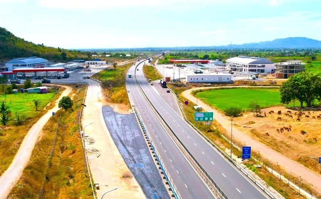 Đề xuất Nhà nước đầu tư trước hạng mục thiết yếu tại trạm dừng nghỉ cao tốc