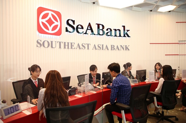Người nhà lãnh đạo SeABank đăng ký mua 8 triệu cp