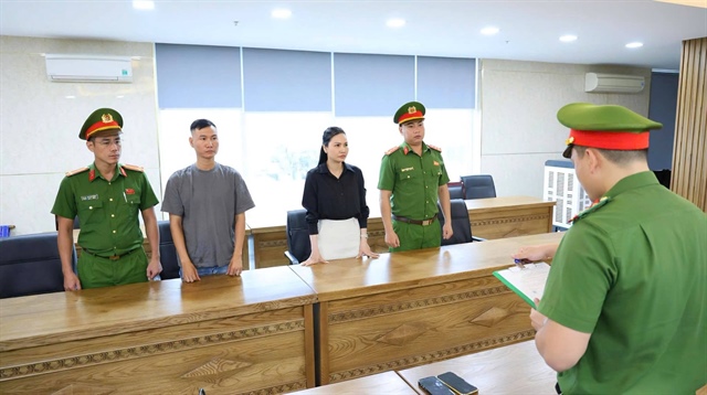 Khởi tố 2 vụ buôn lậu máy chơi game và vận chuyển tiền tệ xuyên biên giới tại Đà Nẵng