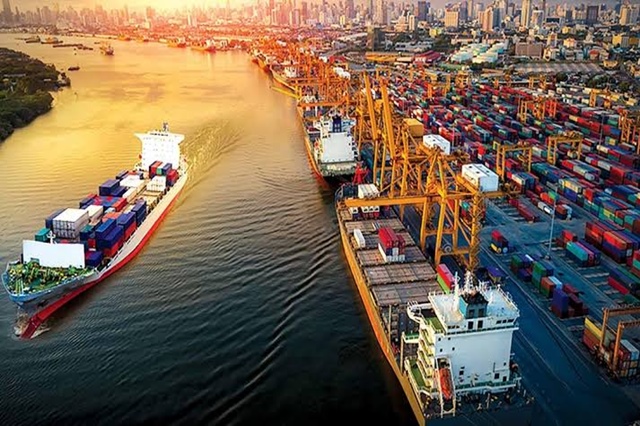 Standard Chartered: Tăng trưởng GDP quý 3 của Việt Nam nhiều khả năng duy trì vững chắc