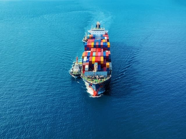 Nghịch lý vận tải biển (Kỳ 1): Tàu đặt đóng mới kỷ lục, vì sao cước container vẫn neo đỉnh?