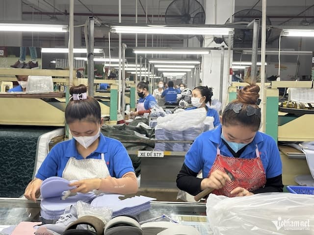 Đơn hàng lớn thưa dần, doanh nghiệp xoay xở mùa cuối năm