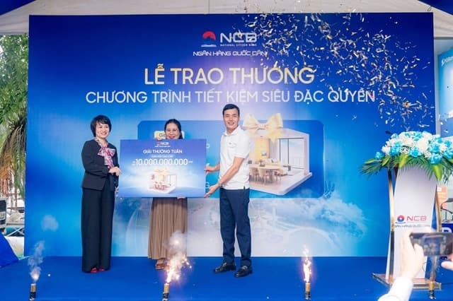 Gửi tiết kiệm tại NCB, khách hàng bất ngờ trúng biệt thự trị giá 25 tỷ đồng