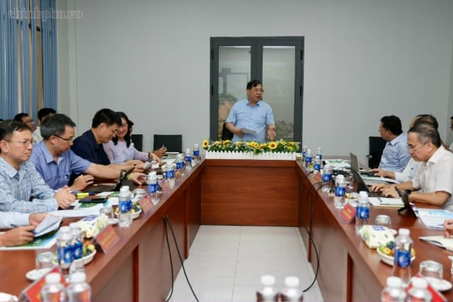 Phó Thủ tướng: TPHCM không thể thiếu điện cho tăng trưởng