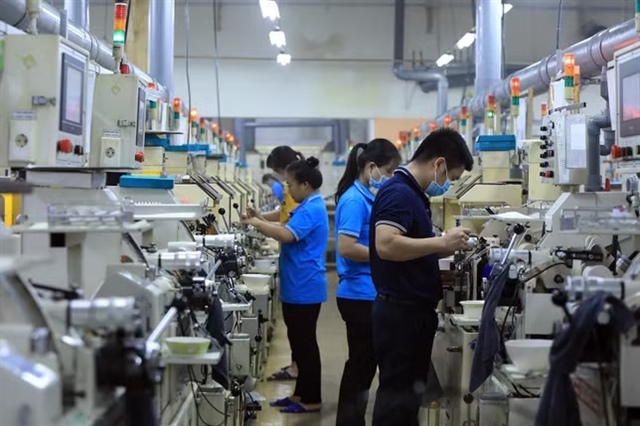 WB: Kinh tế Việt Nam tăng tốc nhờ xuất khẩu công nghệ cao và AI