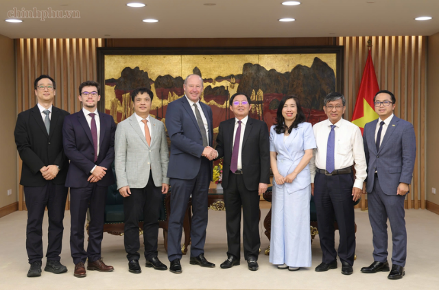 Phó Thủ tướng Hồ Quốc Dũng tiếp lãnh đạo Tập đoàn Pasqal, thúc đẩy hợp tác công nghệ lượng tử cùng FPT