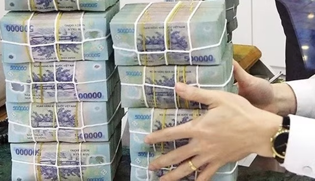 Giảm lãi suất để gỡ nút thắt vốn cho doanh nghiệp sản xuất có dễ?