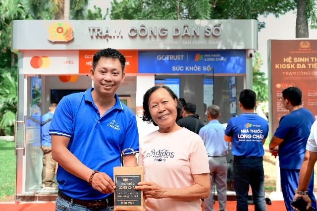 Hai năm liên tiếp nhận danh hiệu Doanh nghiệp xuất sắc Châu Á, Long Châu ghi dấu hành trình phát triển hệ sinh thái chăm sóc sức khỏe