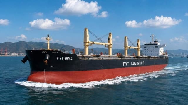 Hoạt động kinh doanh cốt lõi tăng 52%, PDV báo lãi quý 3 giảm 27% vì đâu?