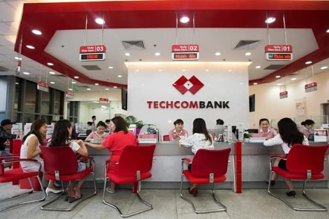 Techcombank đặt cược vào hạ tầng, tín dụng tiêu dùng và thu nhập phí cho chu kỳ tăng trưởng mới