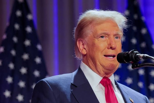 Ông Trump giảm thuế quan với hàng hóa Canada sau sức ép từ phe Cộng hòa